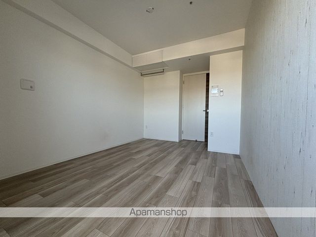 セレニテ江坂グランデの内装写真