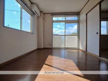 メゾンコンフォールⅡ[2DK/40.57m2]のリビング・居間1