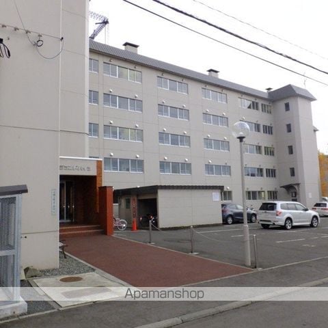 白石グランドハイツの外観写真