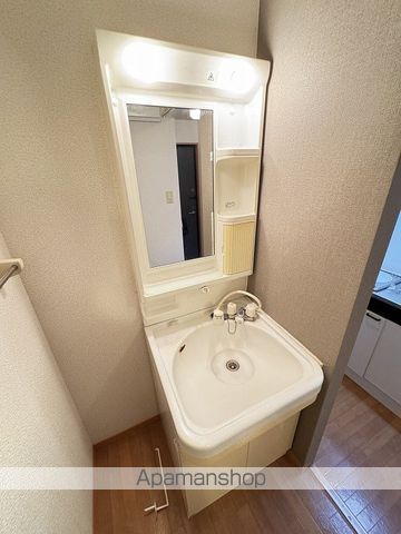 レクサスアイラの内装写真