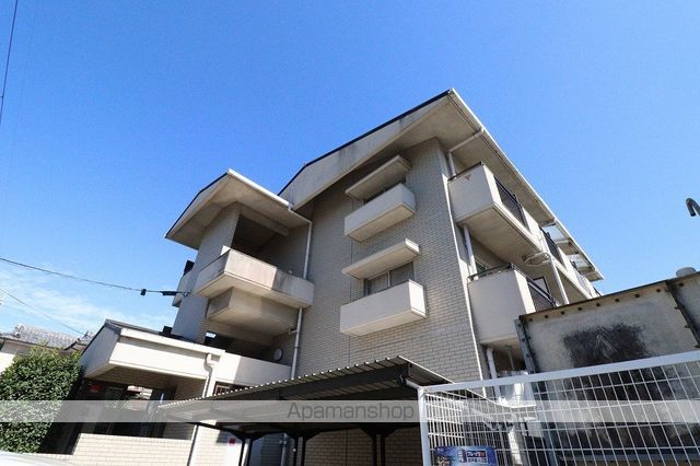 安井マンションの外観写真