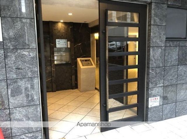 アドバンス心斎橋グランガーデンの玄関写真