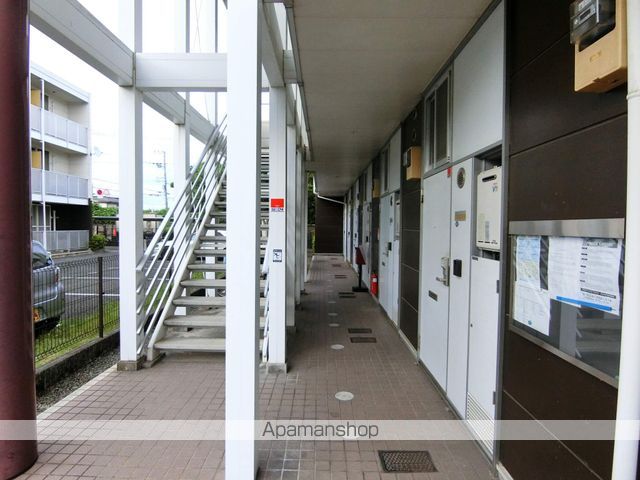 レオパレスプランタン弐番館の玄関写真