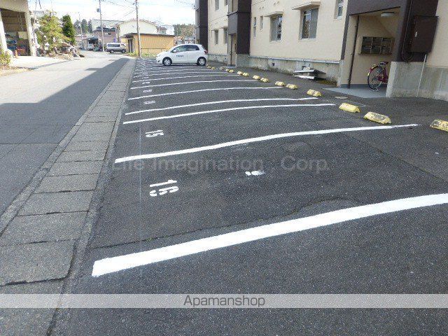 カルフールVのその他写真