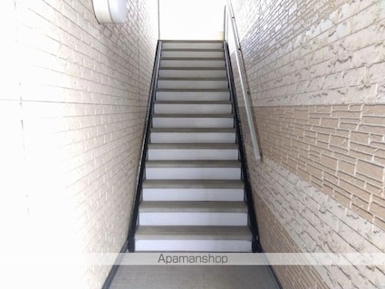 レオパレスルイーズ坂出[1K/23.18m2]の共用部2