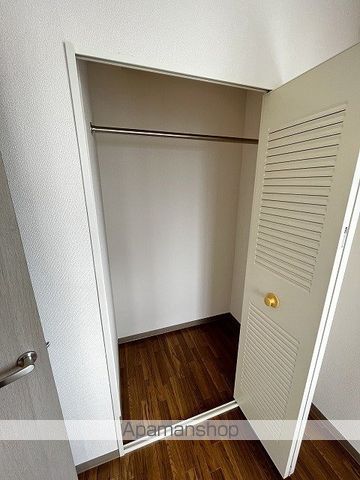 SAZAN PILOTI・つまだの内装写真