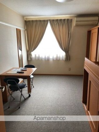 レオパレスサンハイム岩切Ⅲ[1K/26.08m2]のリビング・居間