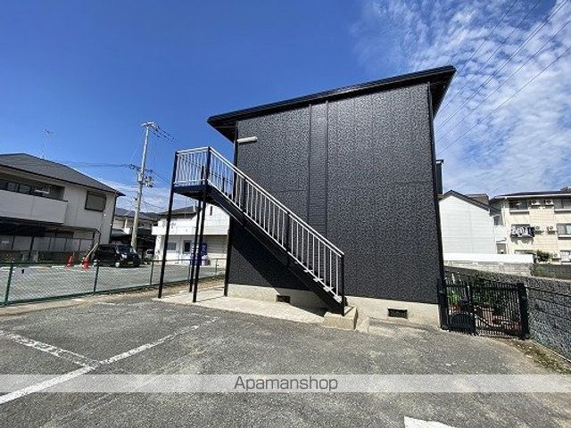 カナロア野里駅前の外観写真