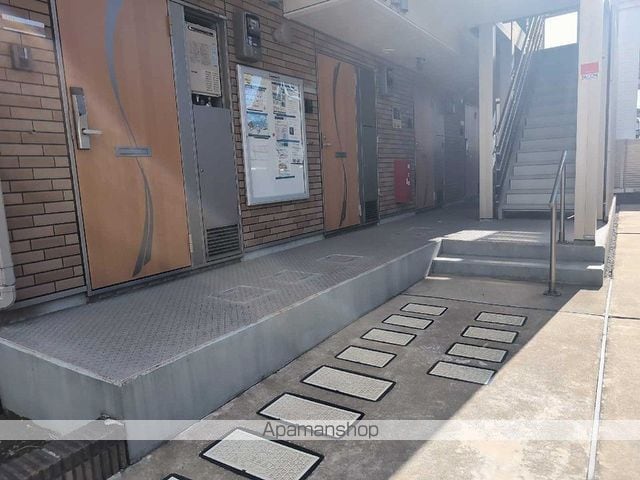 クレイノトルース IVの玄関写真