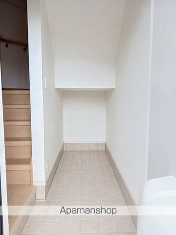 紀勢本線 紀三井寺駅 徒歩12分 3階建 築11年の内装写真