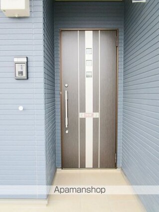 山梨県甲斐市万才[2K/34.01m2]のエントランス