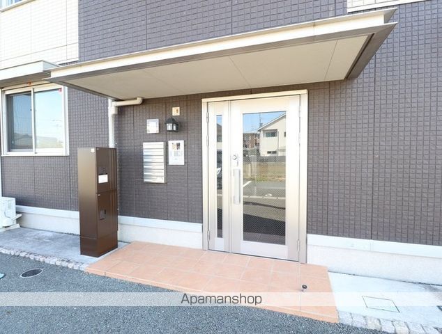マナローザの玄関写真