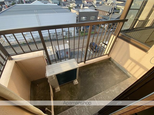 プチモール高木の内装写真
