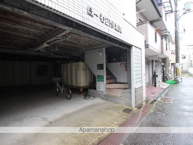 ODA伊加賀寿町BLDの玄関写真