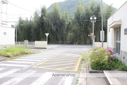 ヴィラナリー本郷１[2DK/38.46m2]のエントランス