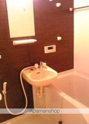 ＣＬＡＰ市谷柳町[1K/24.8m2]のバス