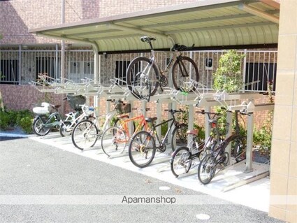 レゴリス成城３[2LDK/53.66m2]の共用部2