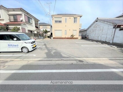 シャーメゾン元町奉行[2LDK/57.02m2]の駐車場2