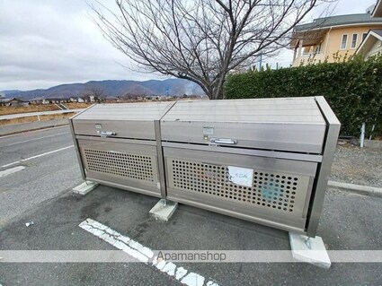 ソリッドリバーサイド松本[2LDK/58.87m2]の共用部6