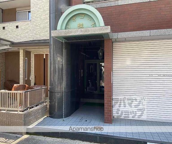 ジオコート桂の玄関写真
