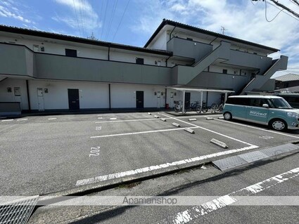 タイハイツ焼田[2LDK/52.29m2]の駐車場1