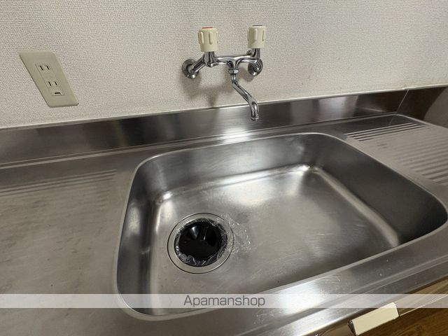 パインパレス根塚の内装写真