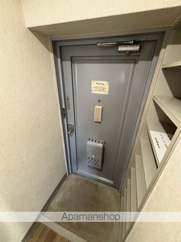 シーラカンスの内装写真