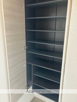 グランドメゾン城ケ丘[1K/30.03m2]の玄関