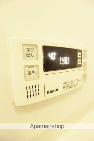 福岡市箱崎線 箱崎宮前駅 徒歩4分 13階建 築10年の内装写真