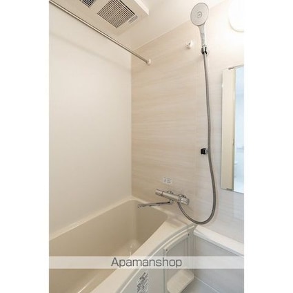 コンフォリア・リヴ下落合[1DK/25.22m2]のバス