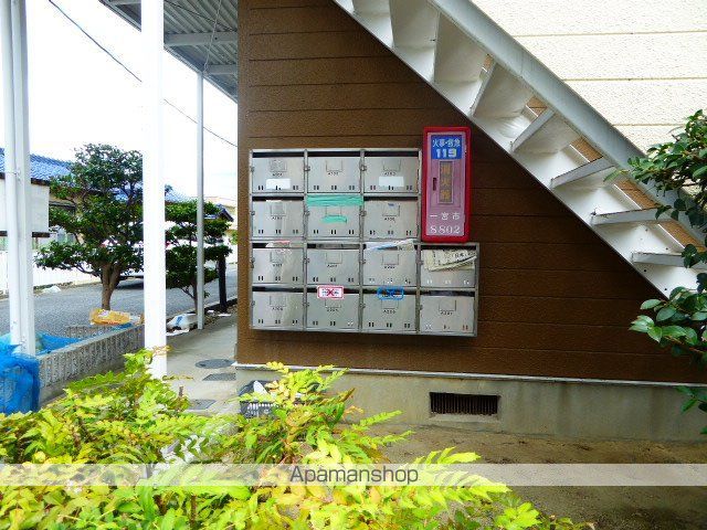 EAST COURT 両郷Aの玄関写真