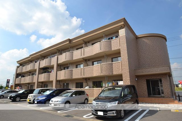 宇都宮芳賀ライト線 ゆいの杜中央駅 徒歩3分 3階建 築19年の玄関写真