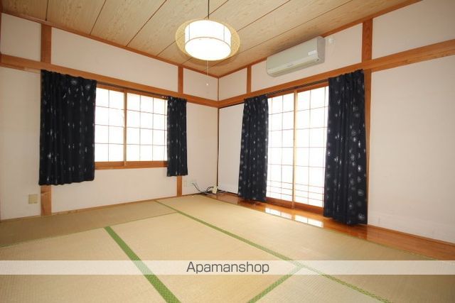 伊黒貸家の内装写真