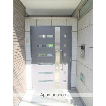 東京都小金井市貫井北町３丁目[3LDK/62.1m2]のエントランス
