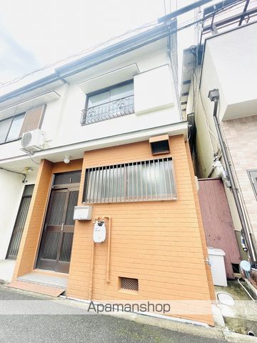 中宮貸家の外観写真