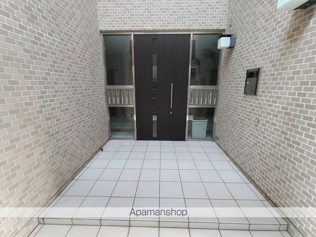 グランクリュ西宮の玄関写真