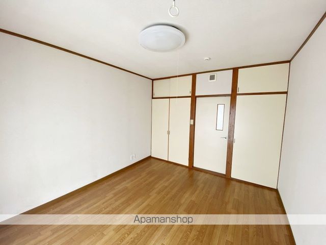 小山エビスコーポの内装写真
