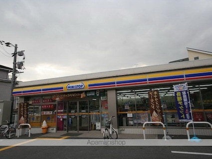 フラハ[1LDK/46.86m2]の周辺1