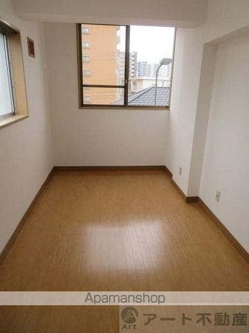 伊予鉄古町ビルの内装写真