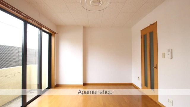 プレステージナカヤマの内装写真