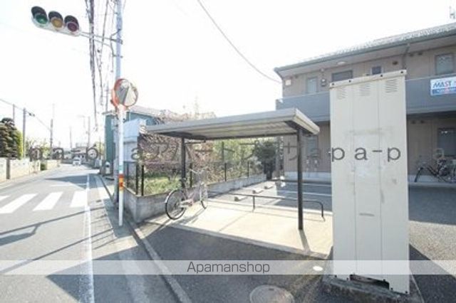 グリーンルーフの玄関写真
