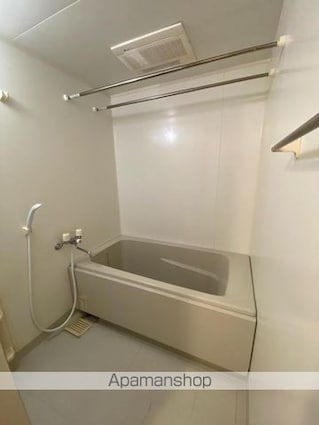 エル２２　[3LDK/106.5m2]のバス