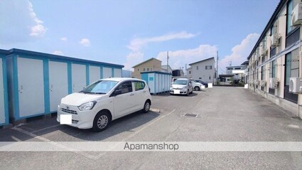 レオパレススペースタナカ[1K/26.49m2]の駐車場2