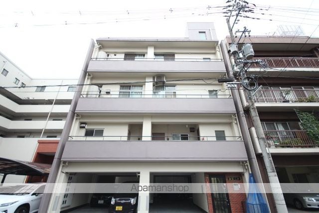 山根ビルの外観写真