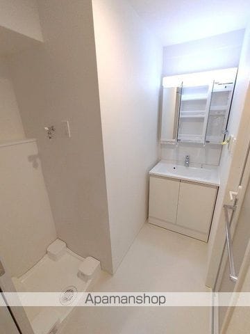 スプランディッド新大阪VIIIの内装写真
