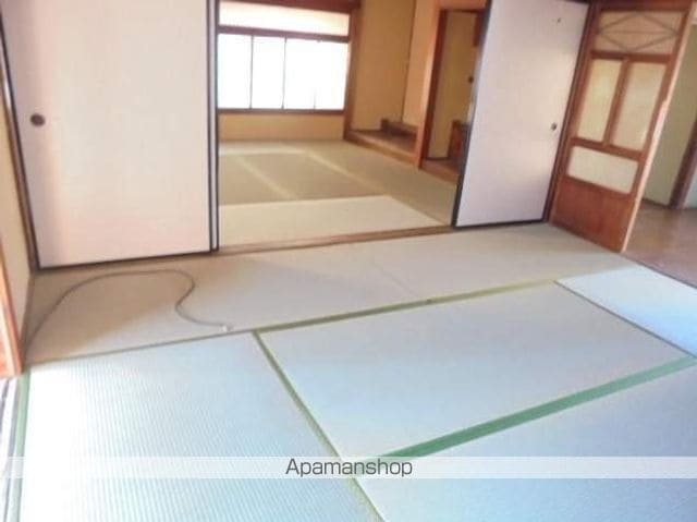 予讃線 新居浜駅 徒歩50分 1階建 築47年の内装写真