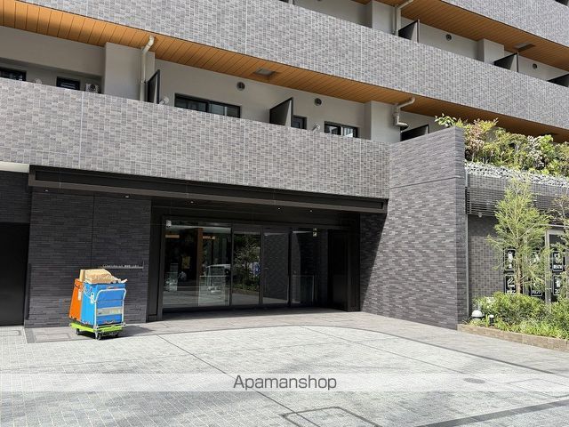 COMFORIA RIB博労町一丁目Qの玄関写真