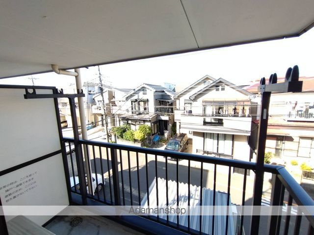 蕨パークプラザC棟の玄関写真