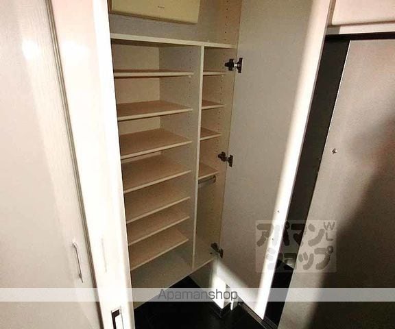 サーパスシティ西院日照町の内装写真