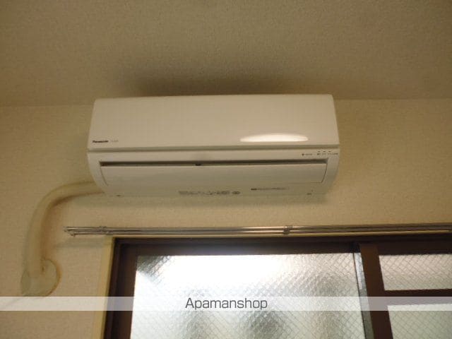 REPOS OHMIYAの内装写真